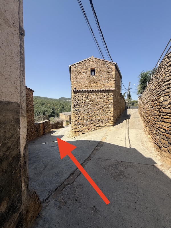 Tercera pista del cami de Sant Marti